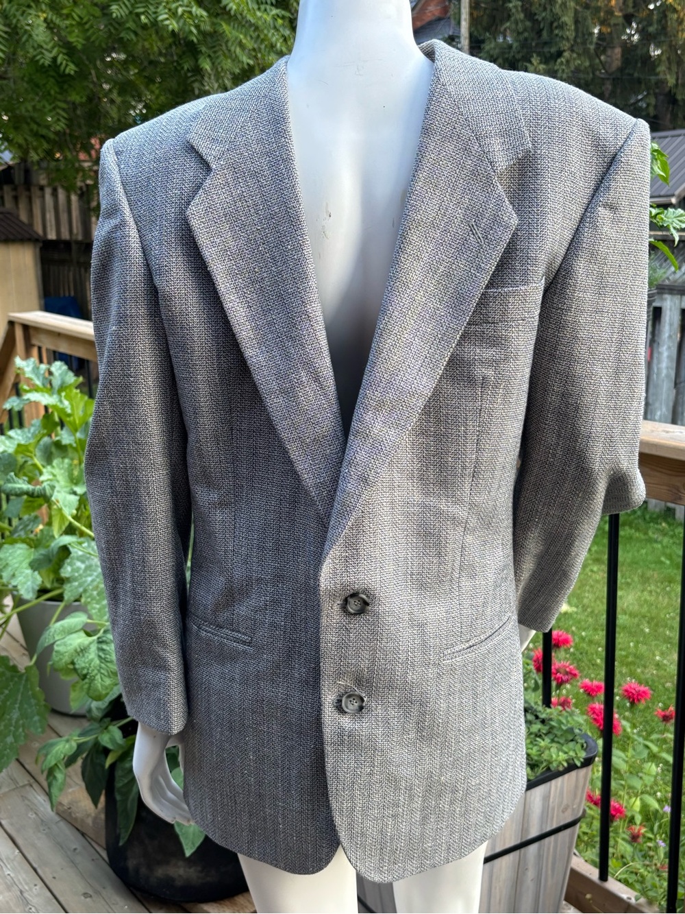 Vintage Daniel Hechter Blazer 38R | Silk Wool Blend Gray Tweed Sport Coat